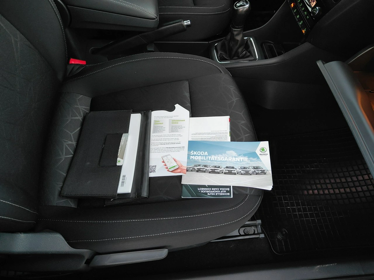 Skoda RAPID - Zdjęcie 9