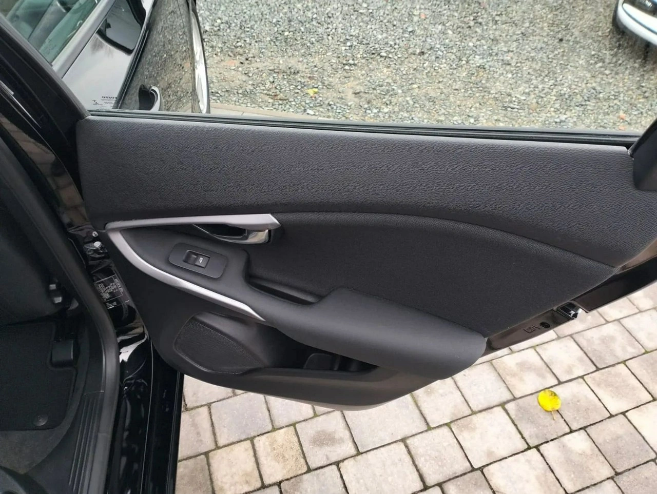 Volvo V40 - Zdjęcie 22