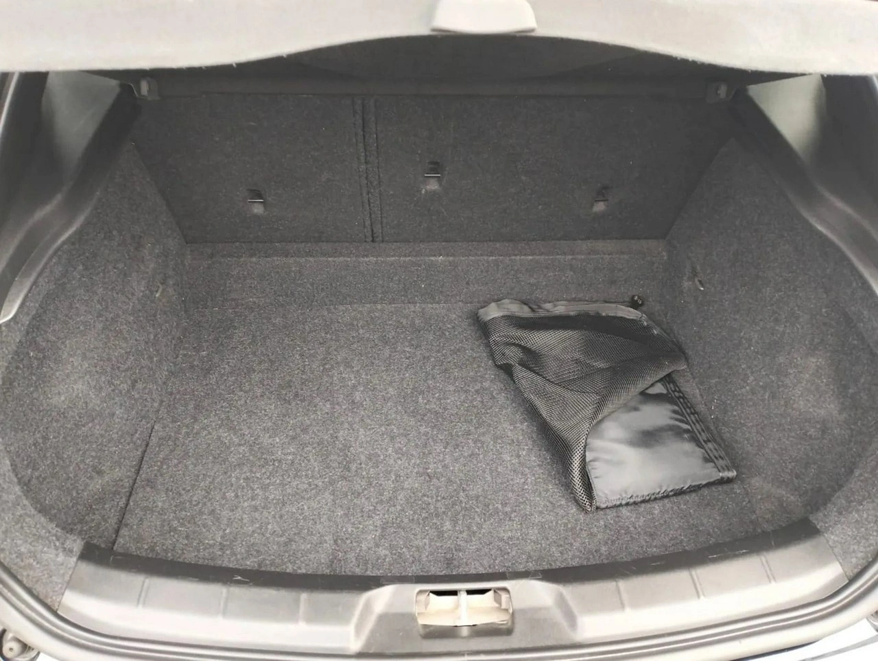 Volvo V40 - Zdjęcie 24