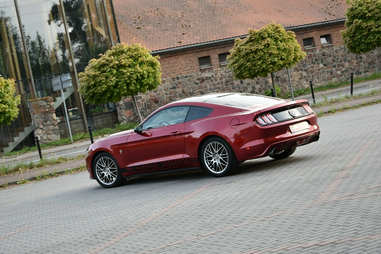 Ford Mustang - Zdjęcie 17