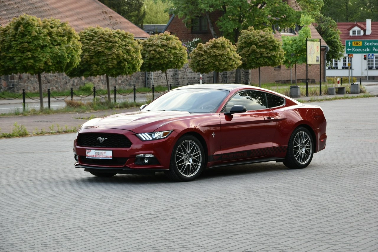 Ford Mustang - Zdjęcie 2