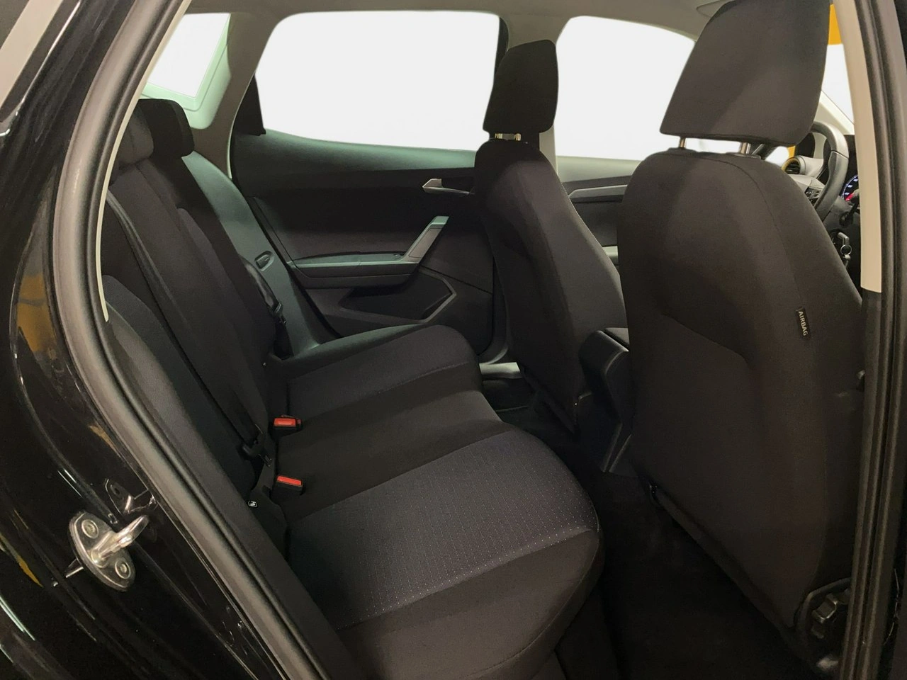 Seat Arona - Zdjęcie 13