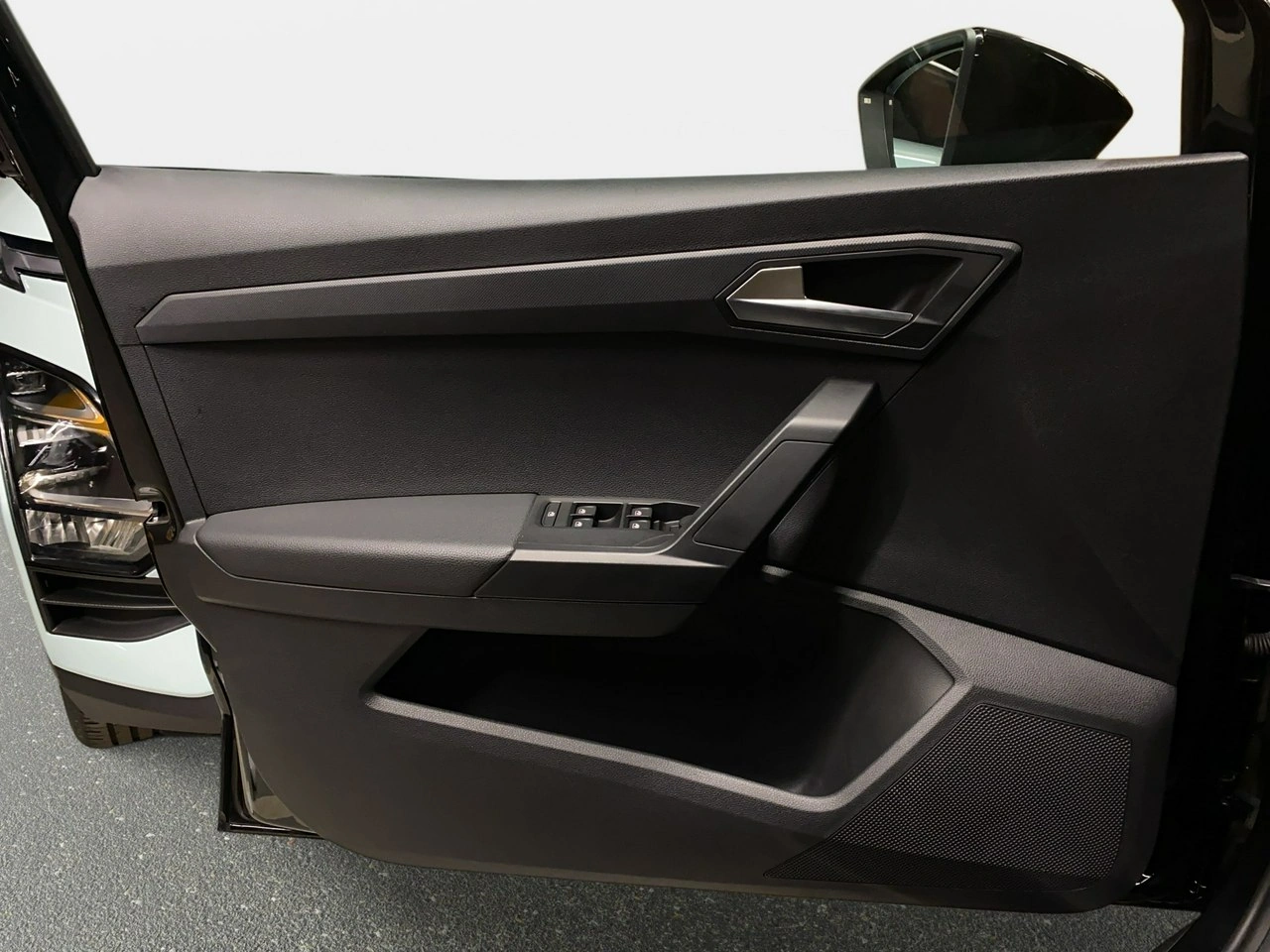 Seat Arona - Zdjęcie 22