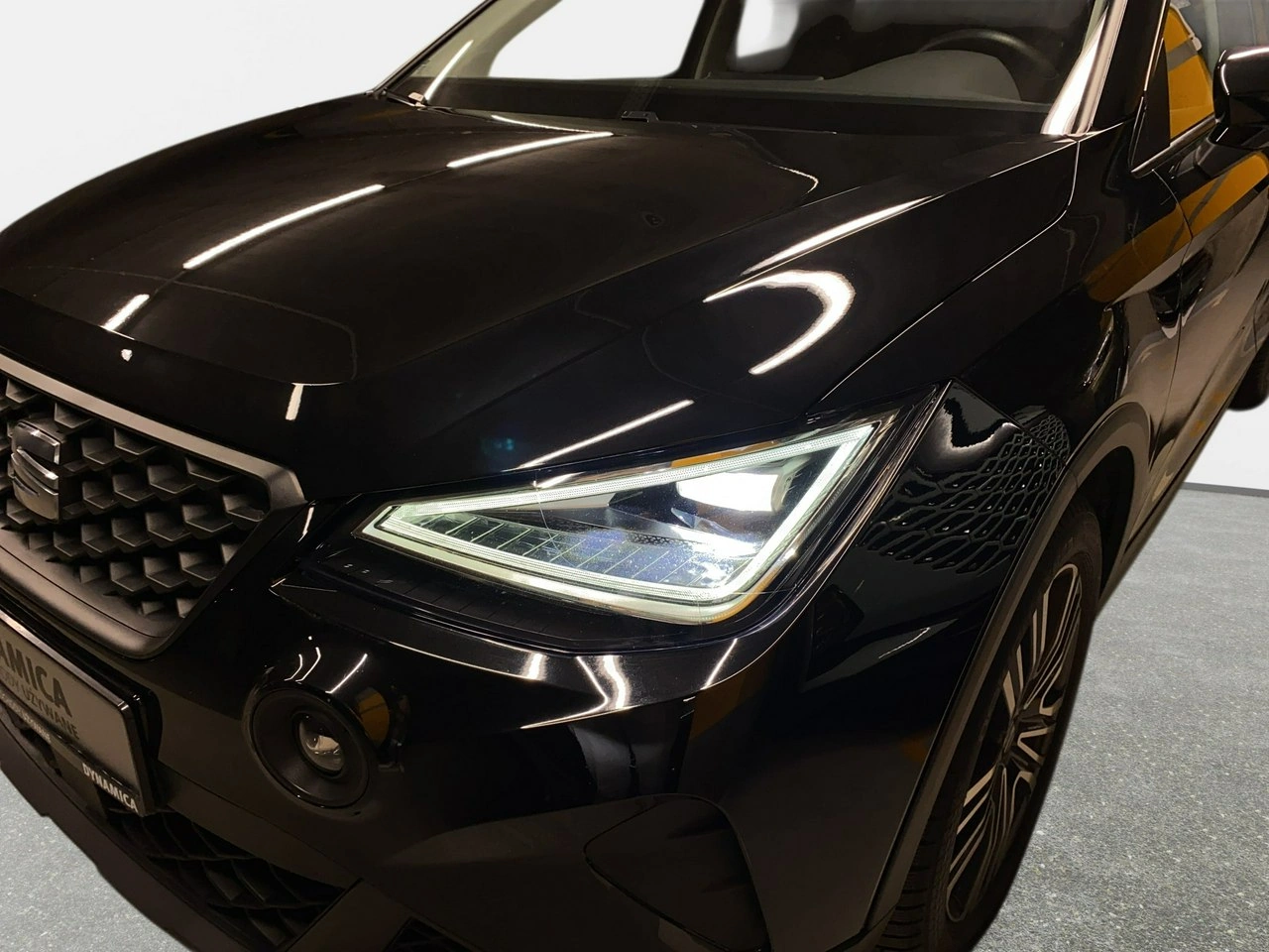 Seat Arona - Zdjęcie 8