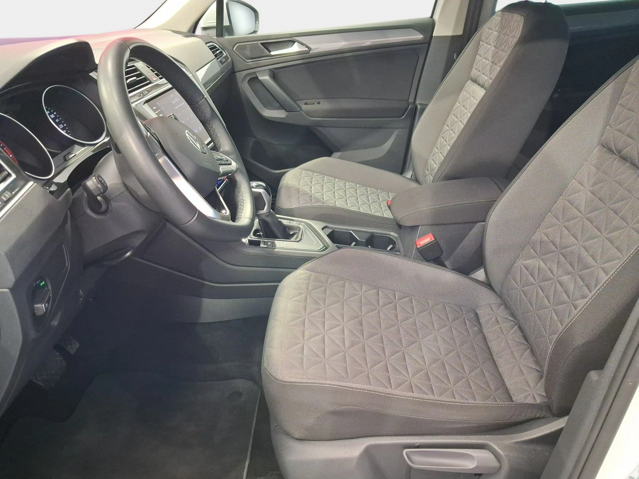 Volkswagen Tiguan - Zdjęcie 11