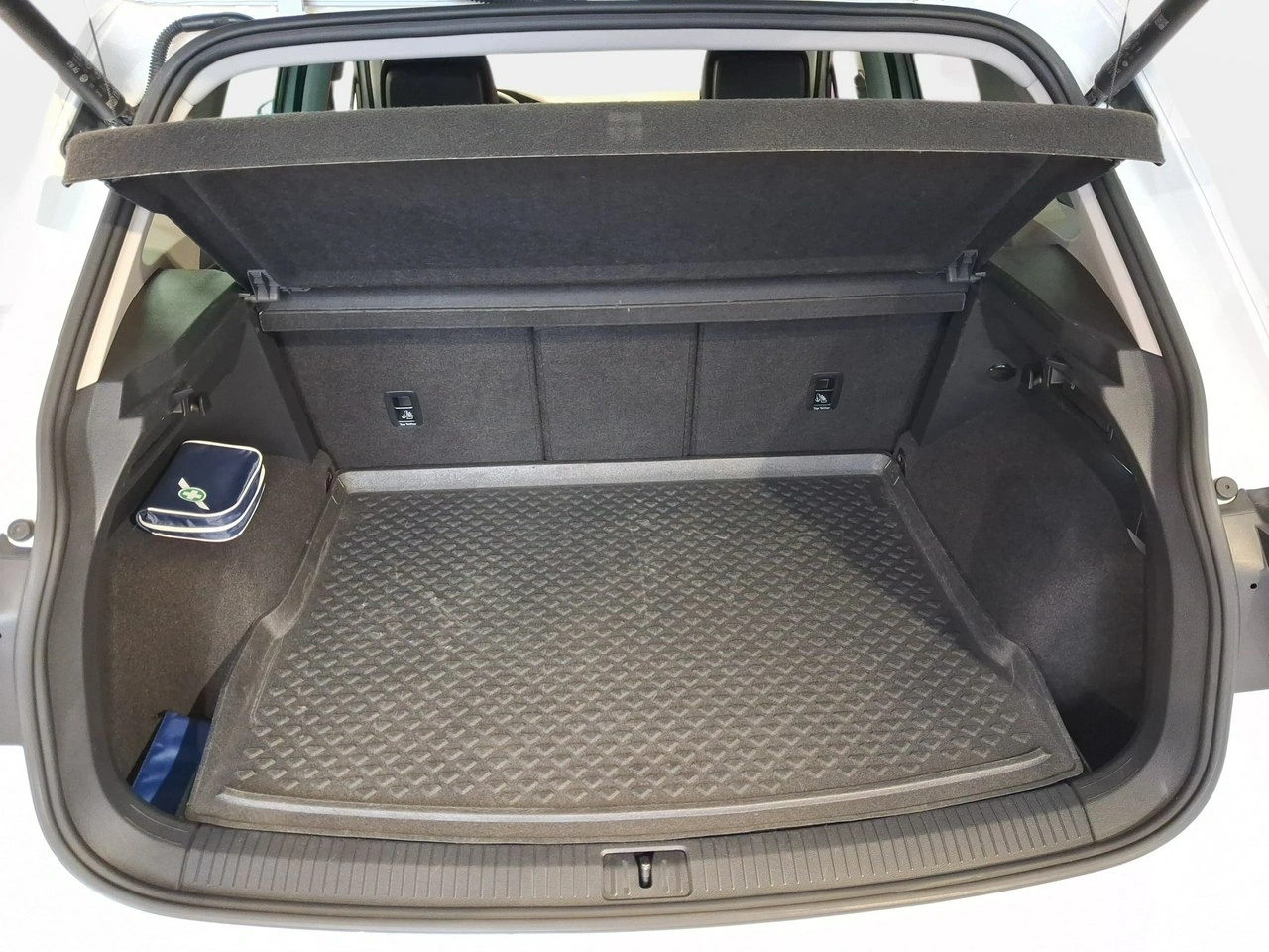 Volkswagen Tiguan - Zdjęcie 16