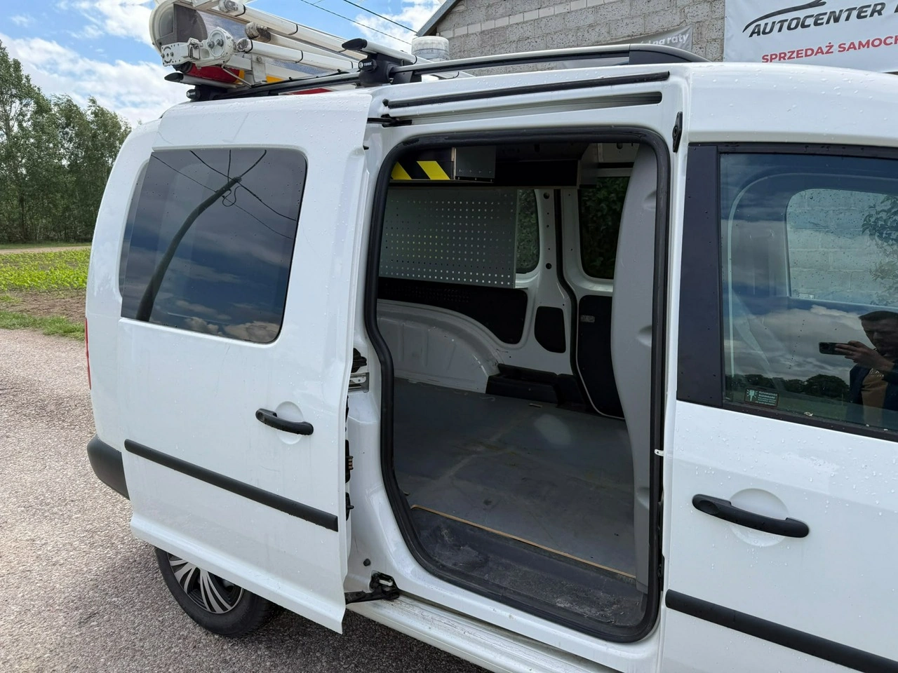 Volkswagen Caddy - Zdjęcie 24