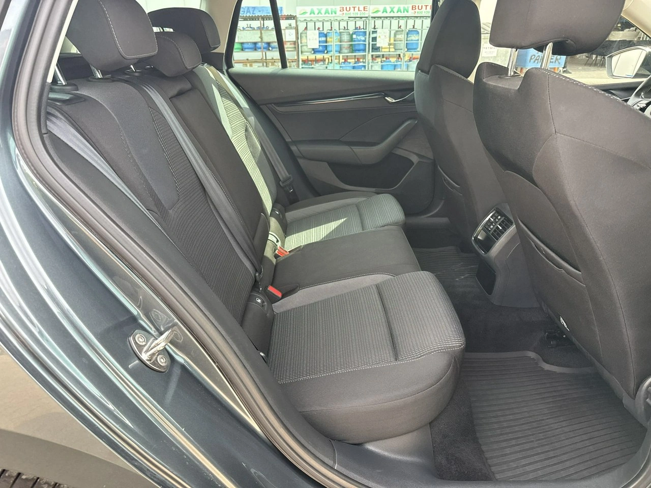 Skoda Octavia - Zdjęcie 17