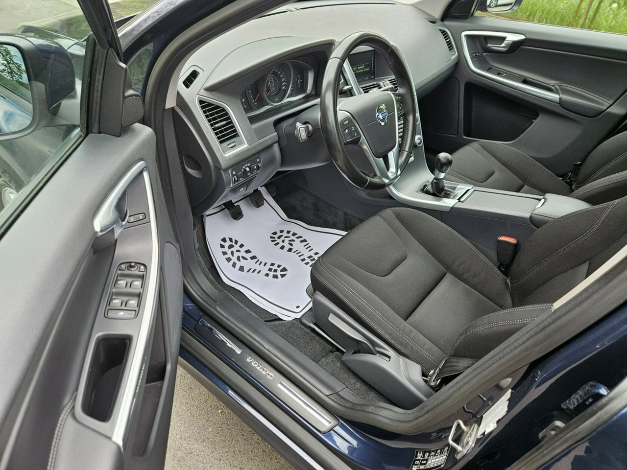 Volvo XC 60 - Zdjęcie 10