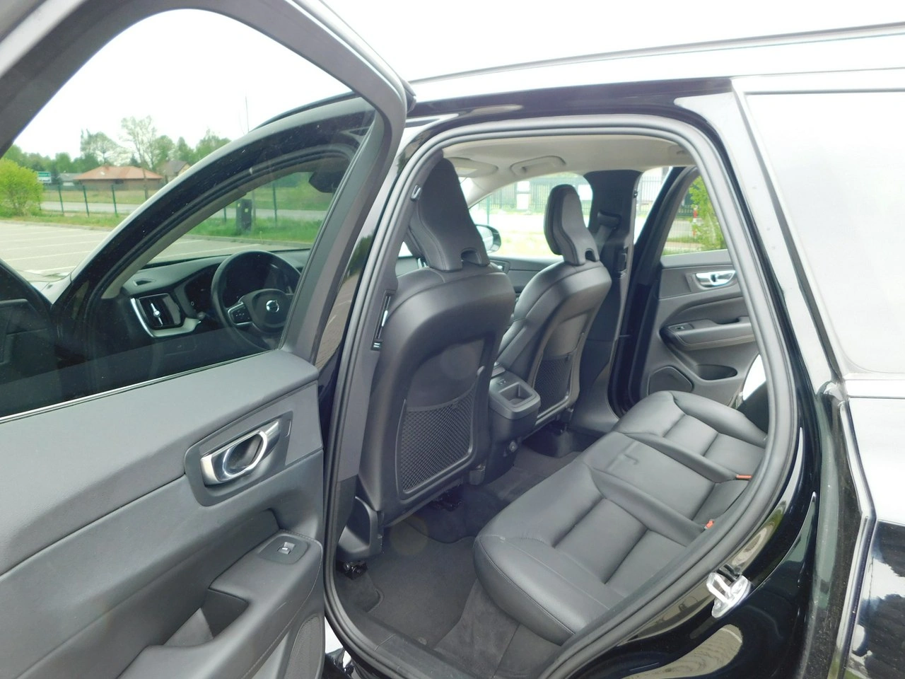 Volvo XC 60 - Zdjęcie 11