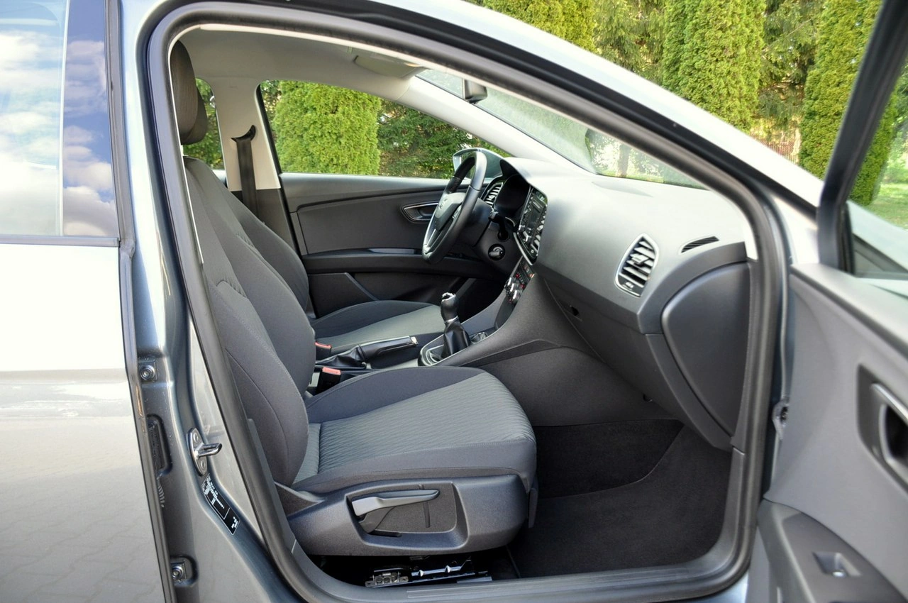 Seat Leon - Zdjęcie 16