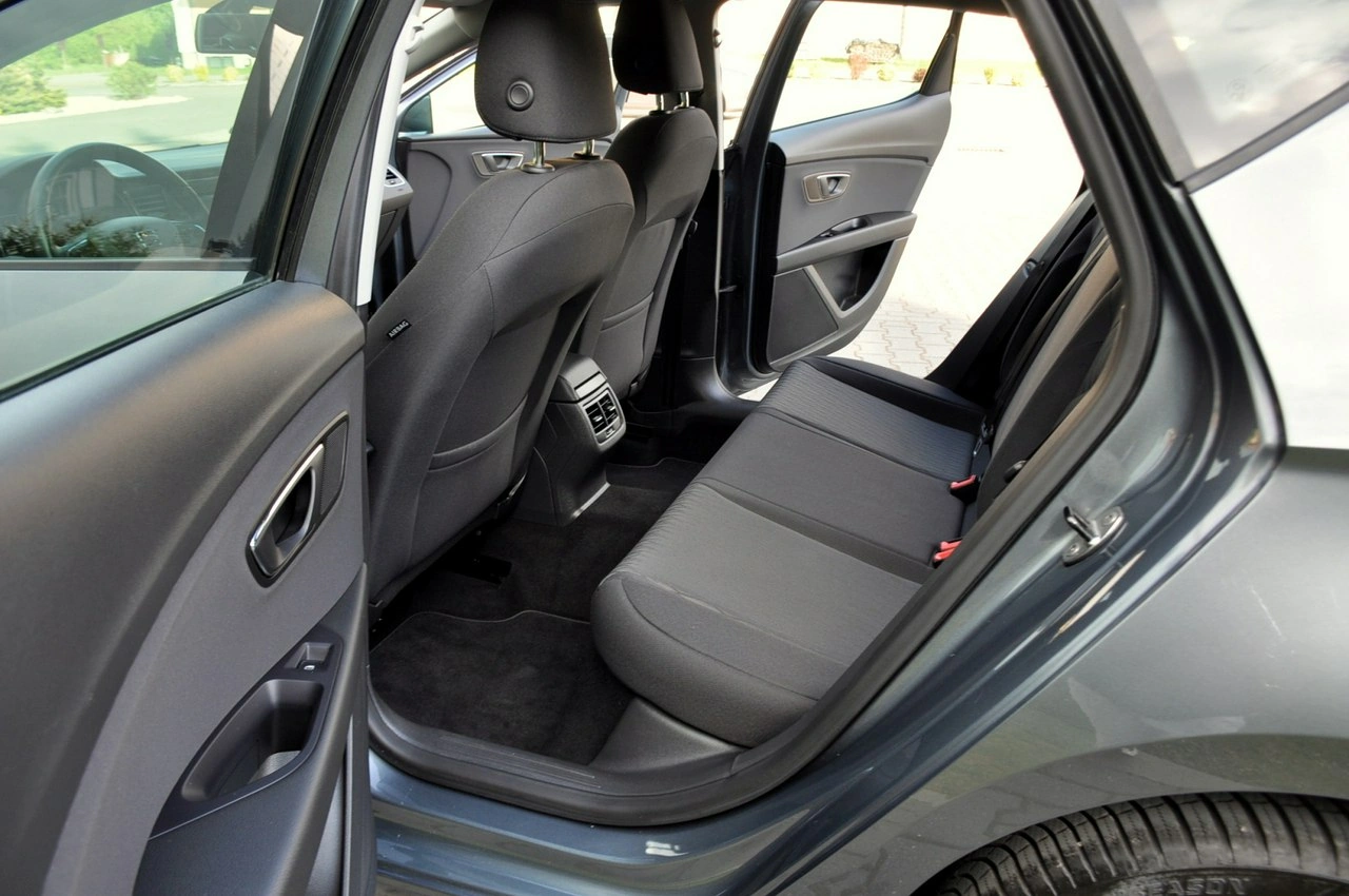 Seat Leon - Zdjęcie 19