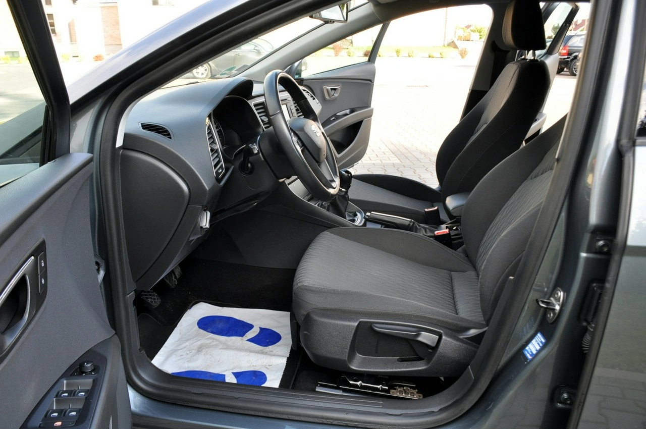 Seat Leon - Zdjęcie 20
