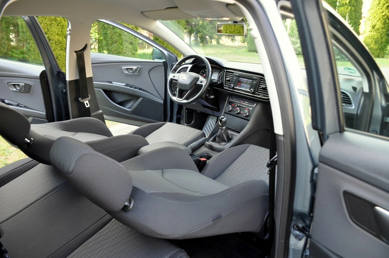 Seat Leon - Zdjęcie 22