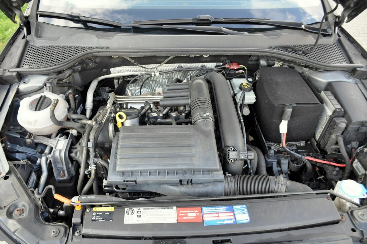 Seat Leon - Zdjęcie 36