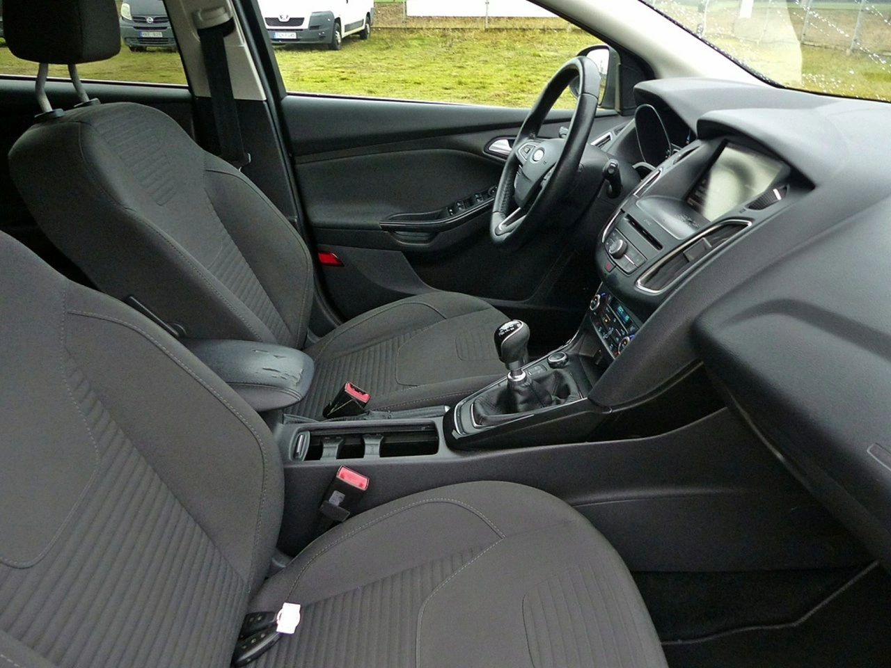 Ford Focus - Zdjęcie 24