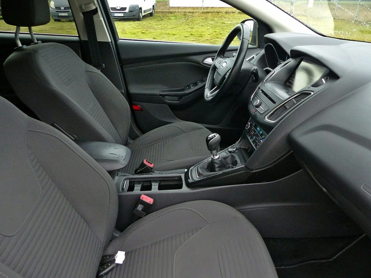 Ford Focus - Zdjęcie 24