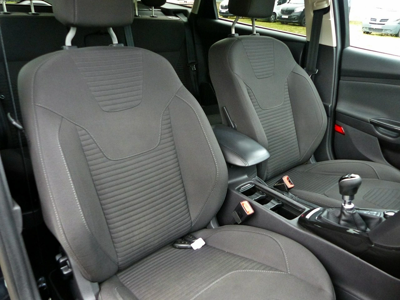 Ford Focus - Zdjęcie 25