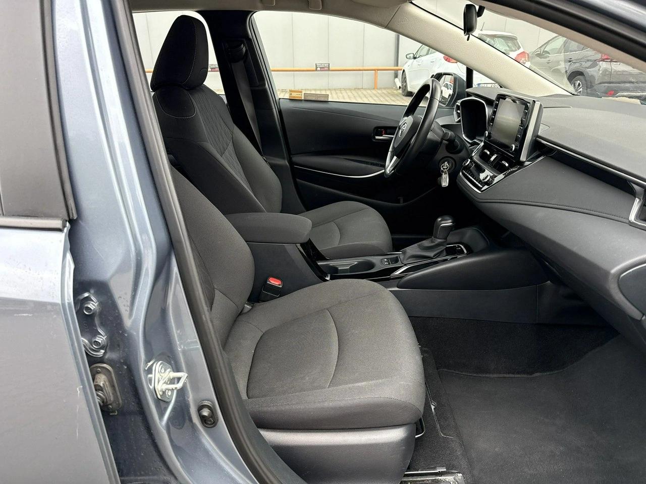 Toyota Corolla - Zdjęcie 19