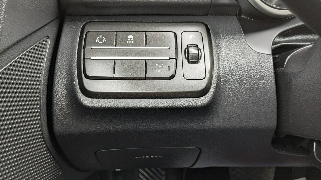 SsangYong XLV - Zdjęcie 33