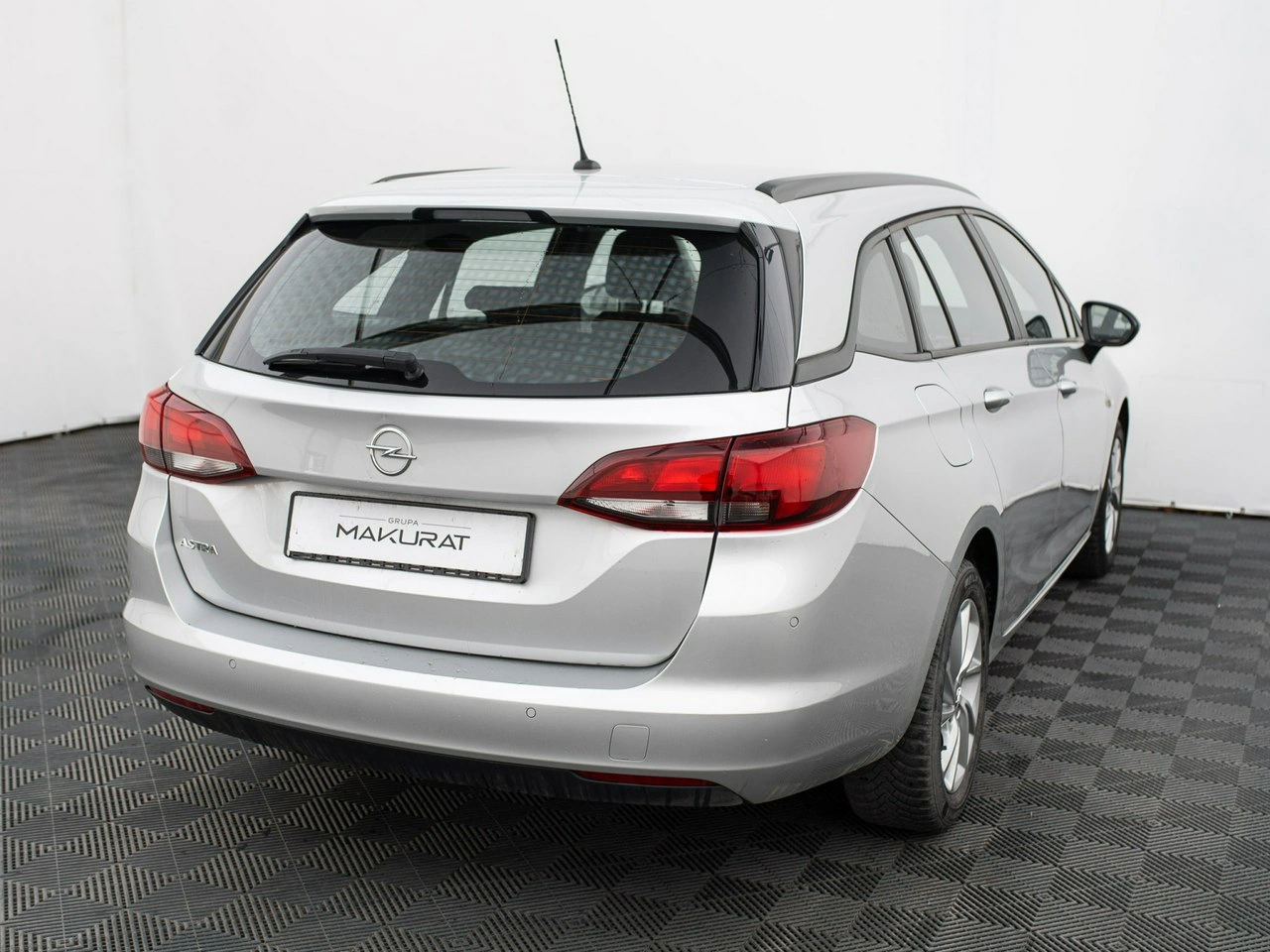 Opel Astra - Zdjęcie 4