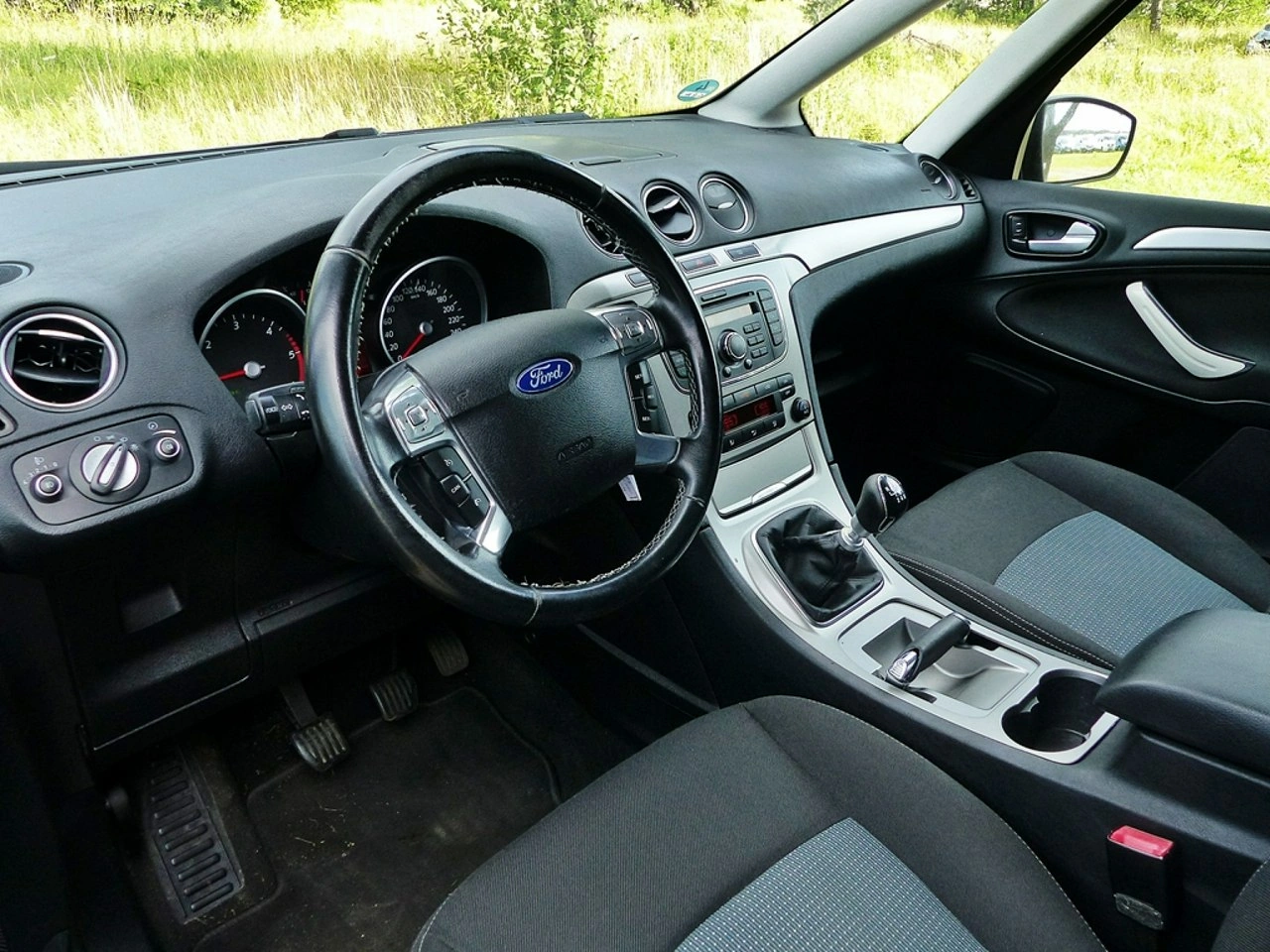 Ford Galaxy - Zdjęcie 18