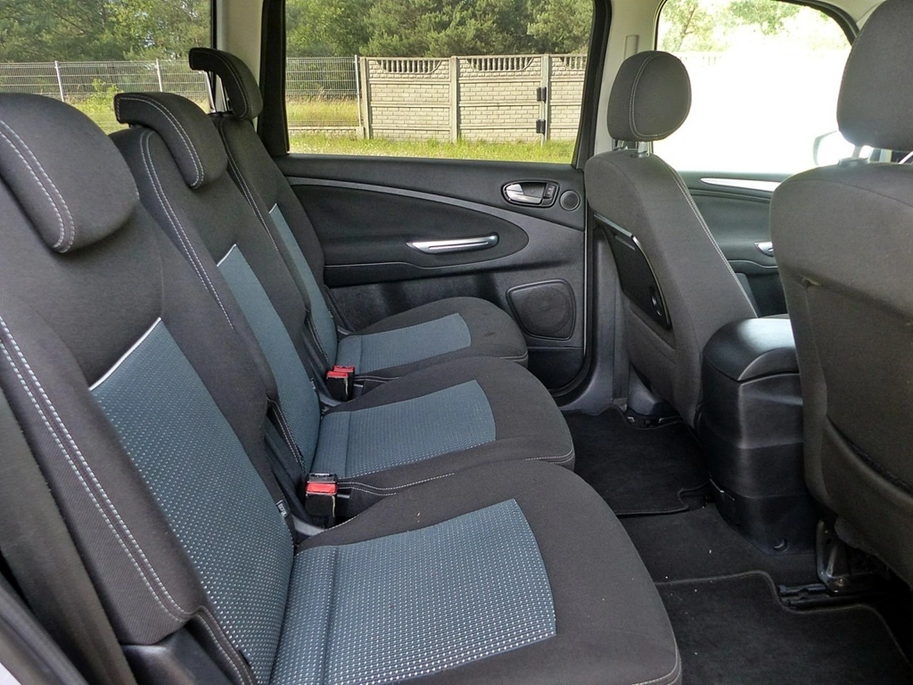 Ford Galaxy - Zdjęcie 24