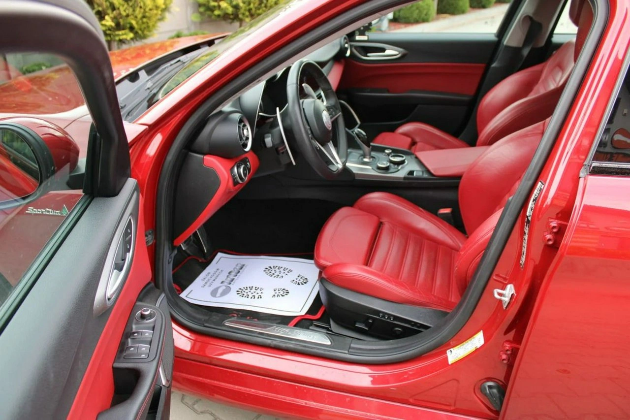 Alfa Romeo Giulia - Zdjęcie 19