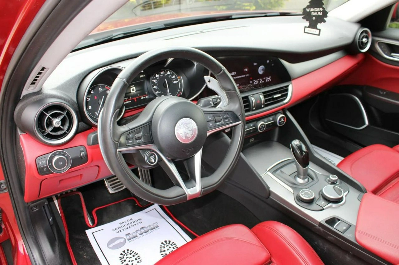 Alfa Romeo Giulia - Zdjęcie 20