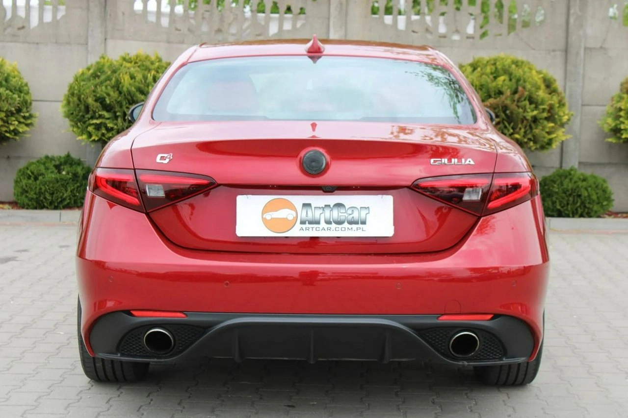 Alfa Romeo Giulia - Zdjęcie 7
