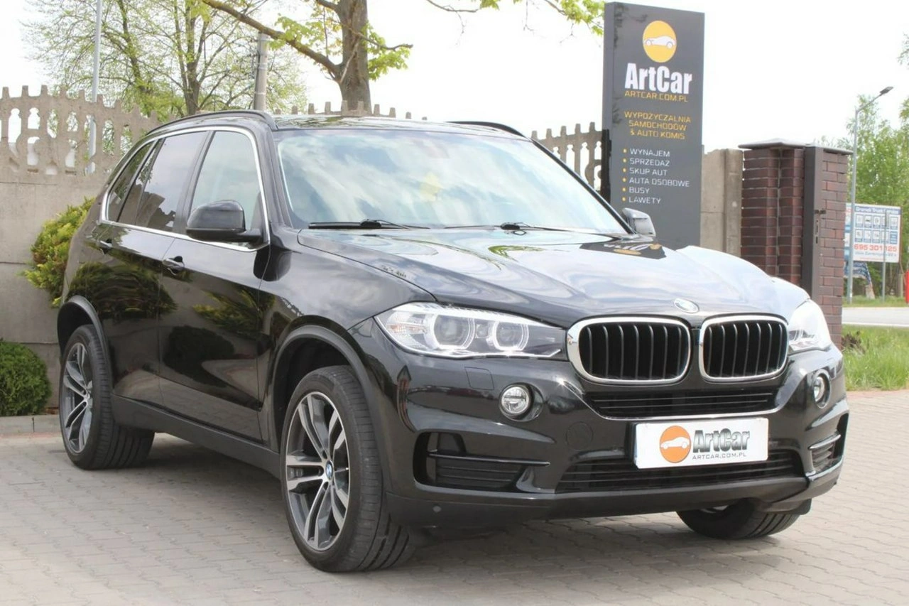BMW X5 - Główne zdjęcie