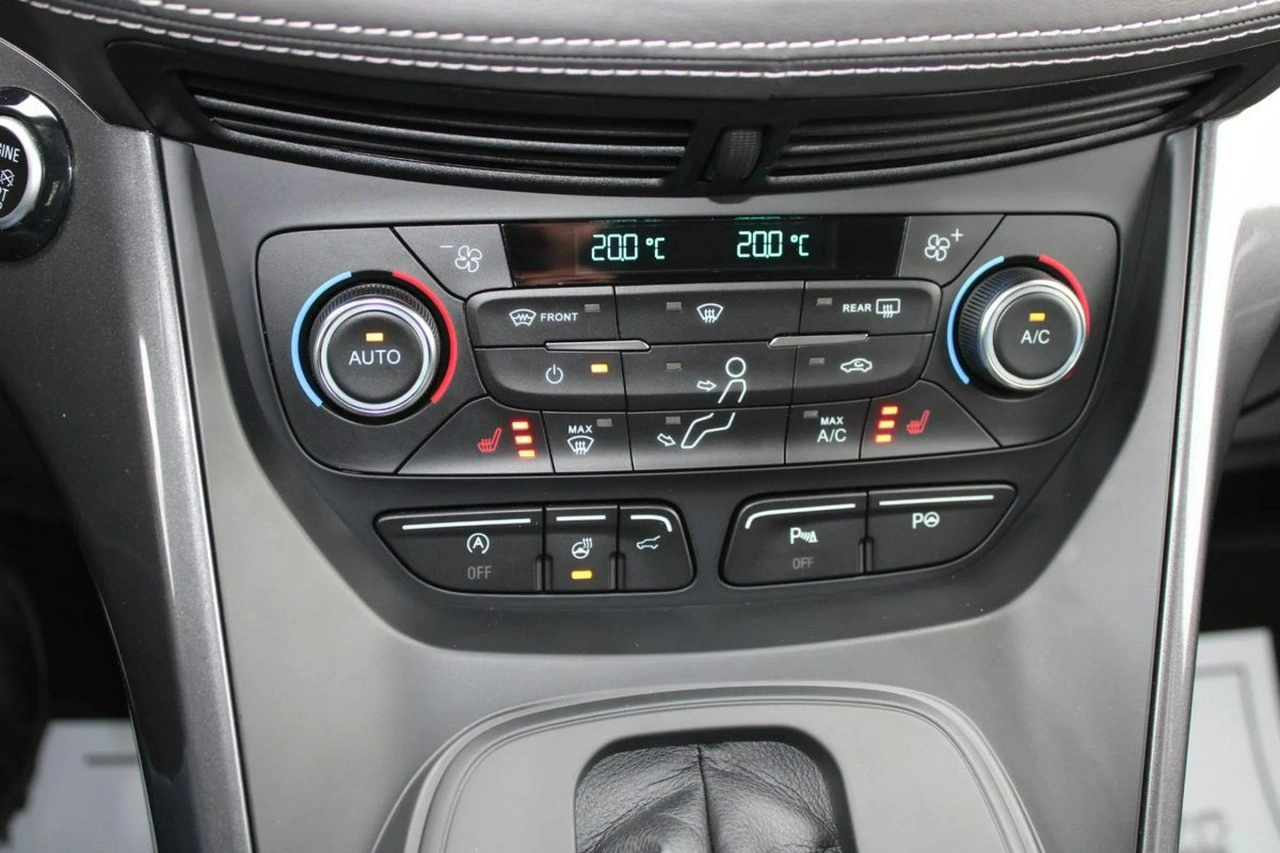 Ford Kuga - Zdjęcie 27