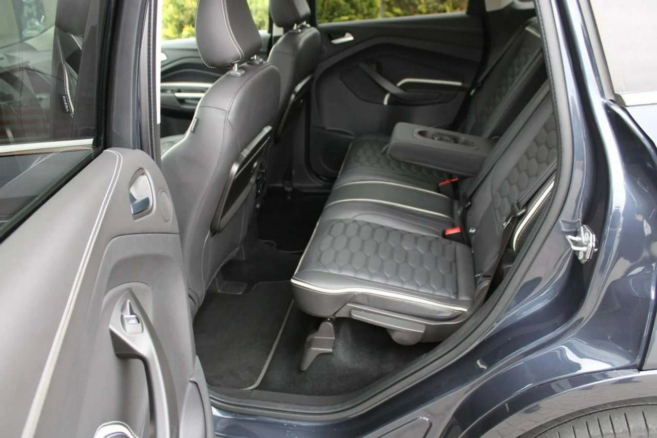 Ford Kuga - Zdjęcie 35