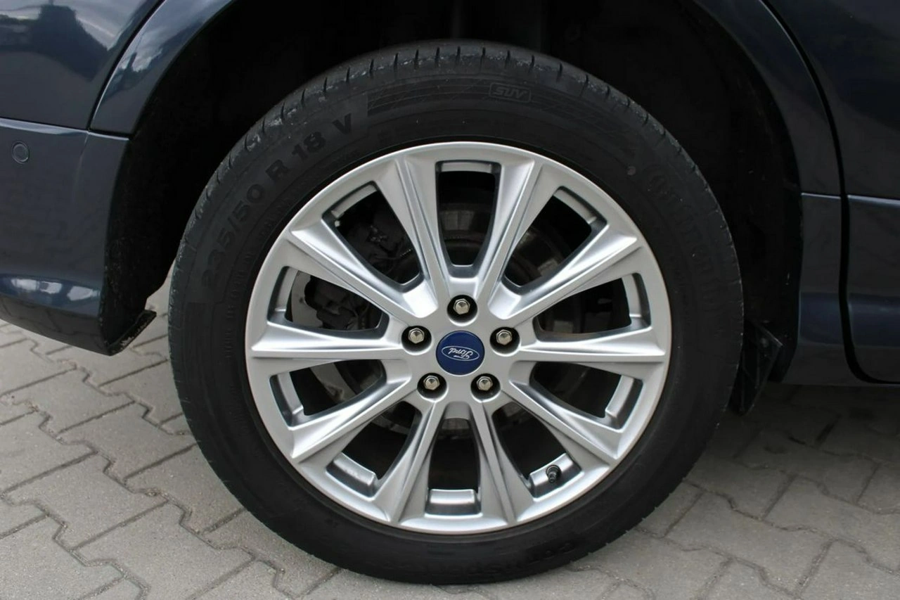 Ford Kuga - Zdjęcie 36