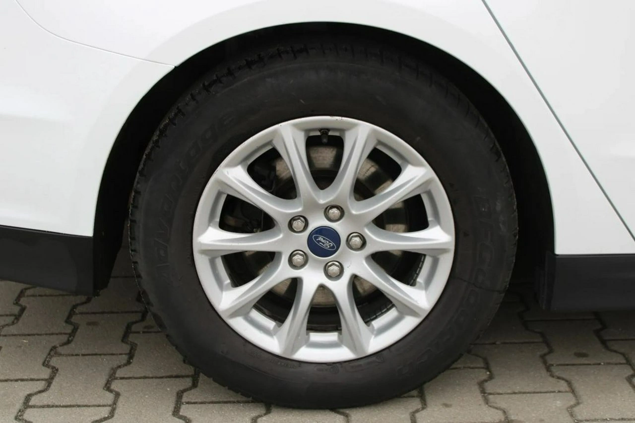 Ford Mondeo - Zdjęcie 36