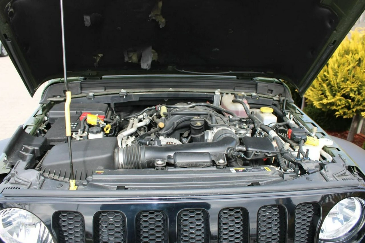 Jeep Wrangler - Zdjęcie 18