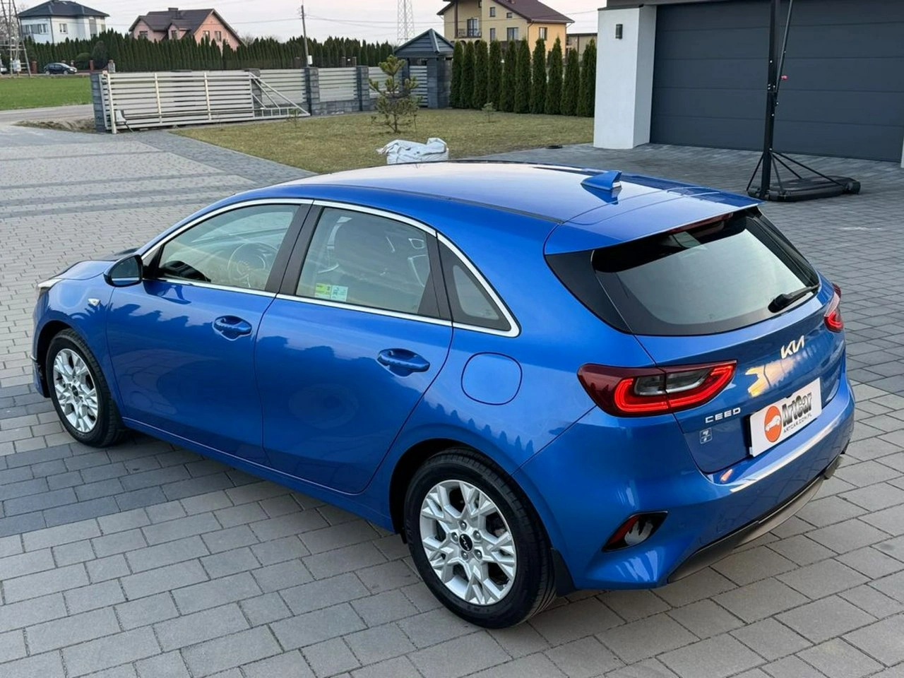 Kia Ceed - Zdjęcie 16