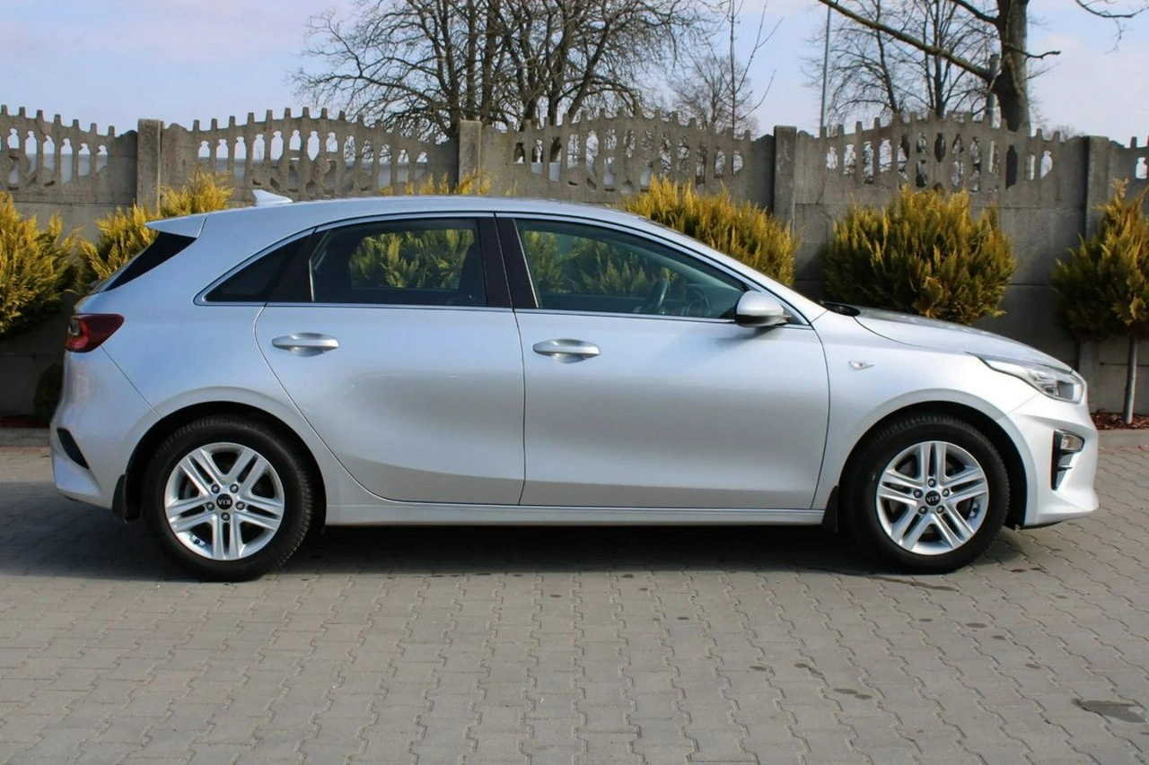Kia Ceed - Zdjęcie 10