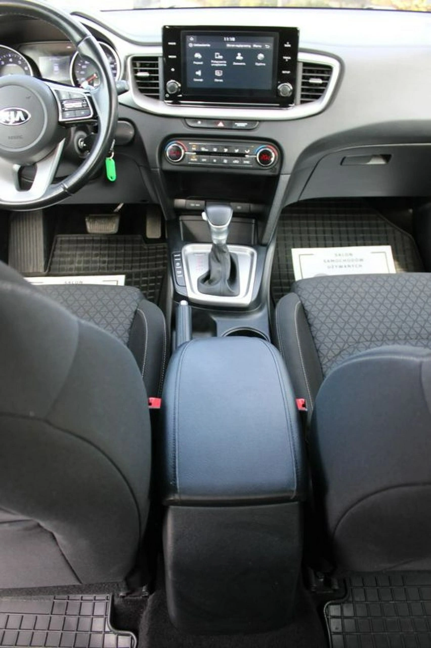 Kia Ceed - Zdjęcie 21