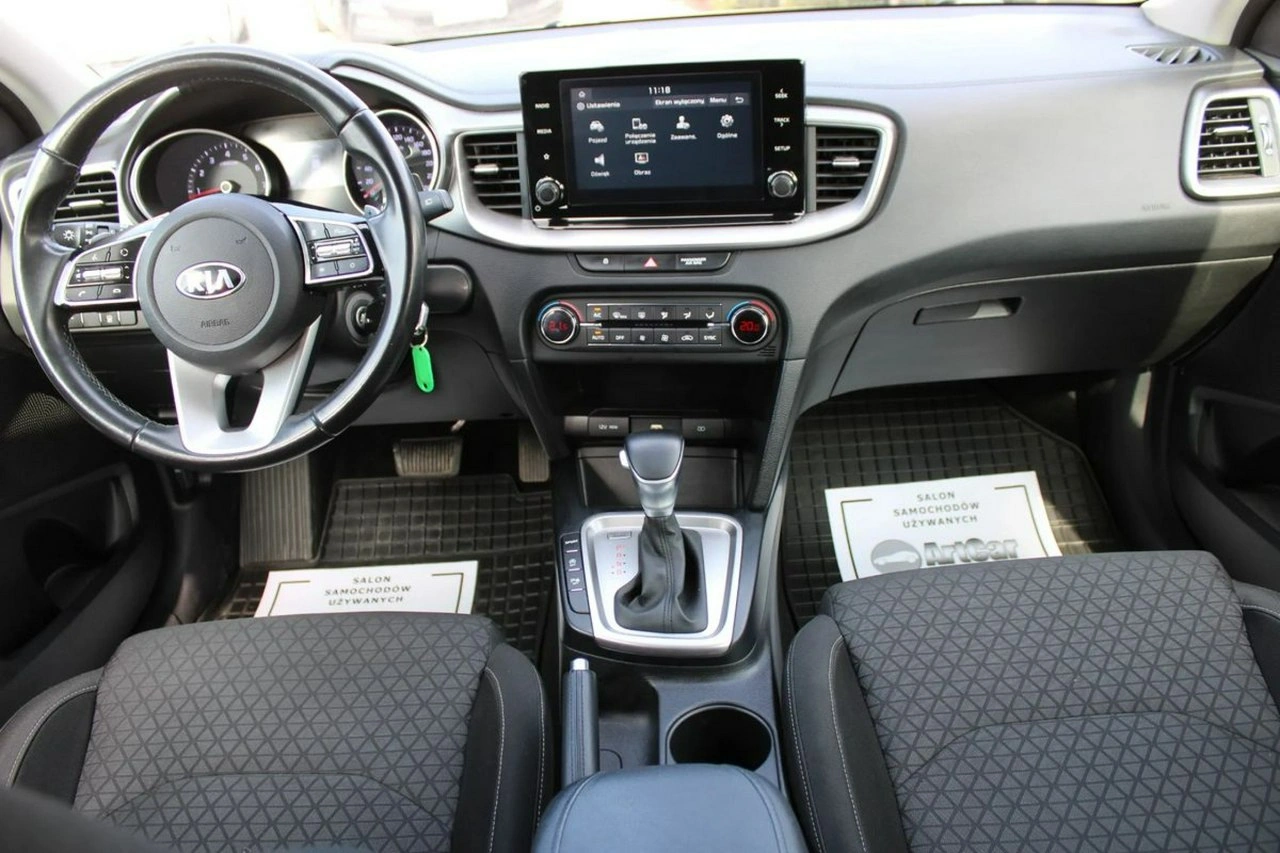 Kia Ceed - Zdjęcie 23