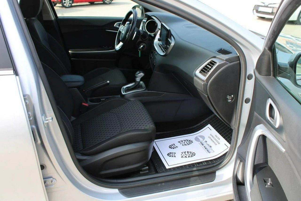 Kia Ceed - Zdjęcie 26