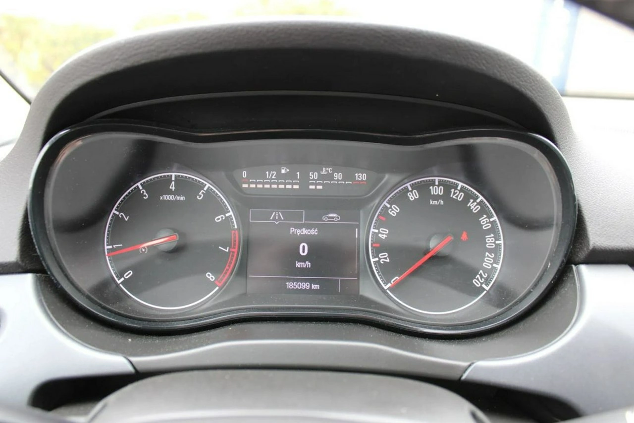 Opel Corsa - Zdjęcie 17