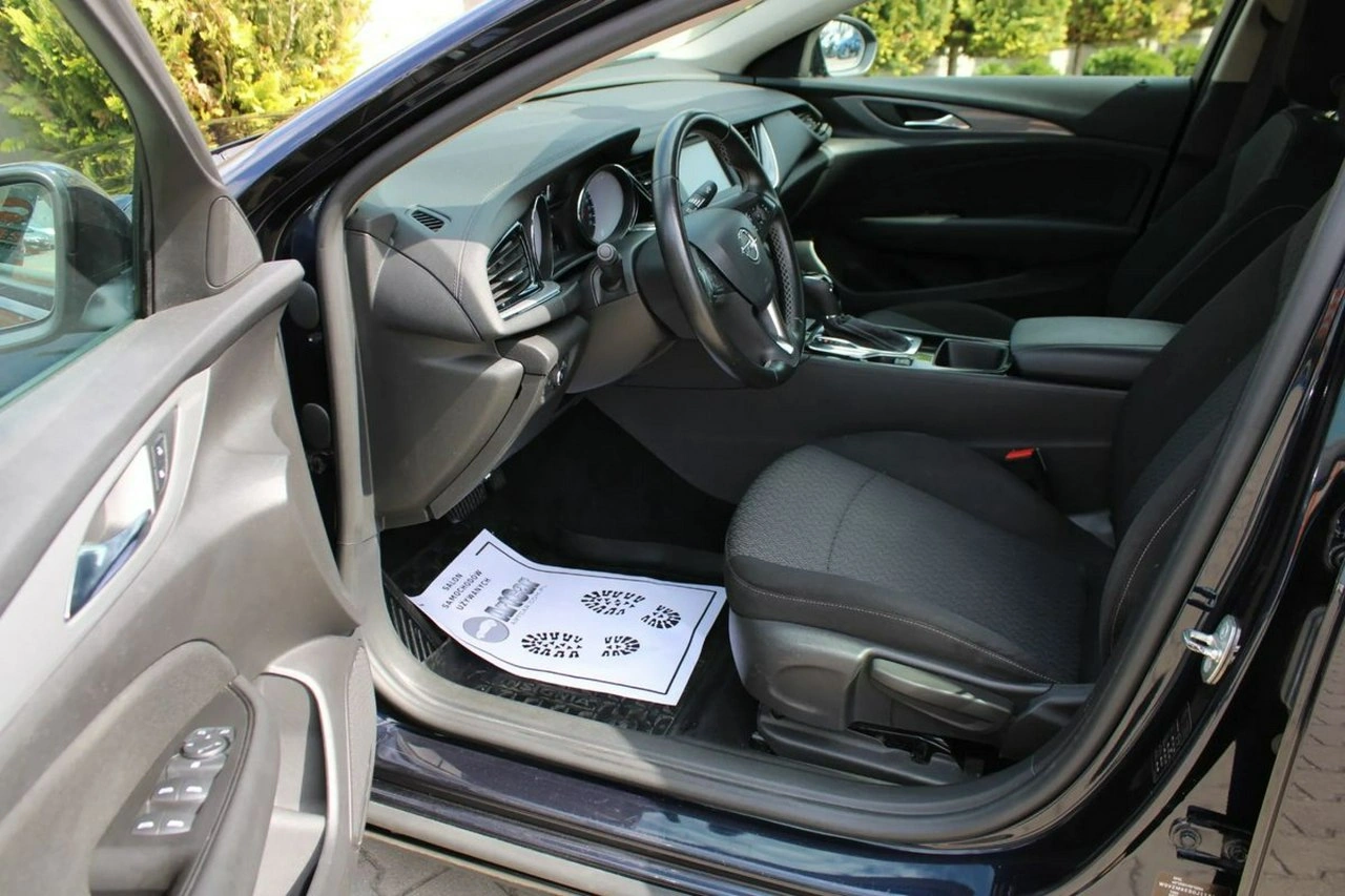 Opel Insignia - Zdjęcie 19
