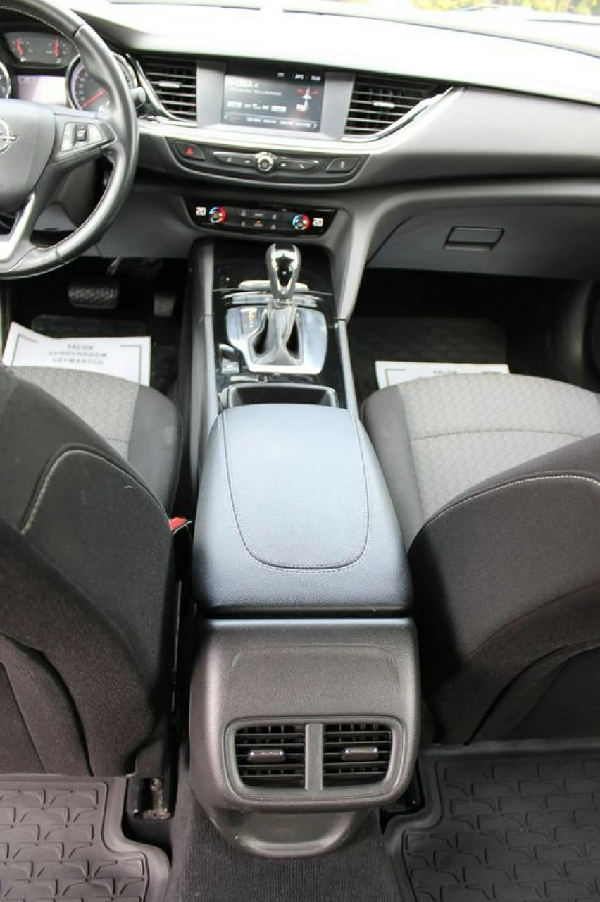 Opel Insignia - Zdjęcie 28