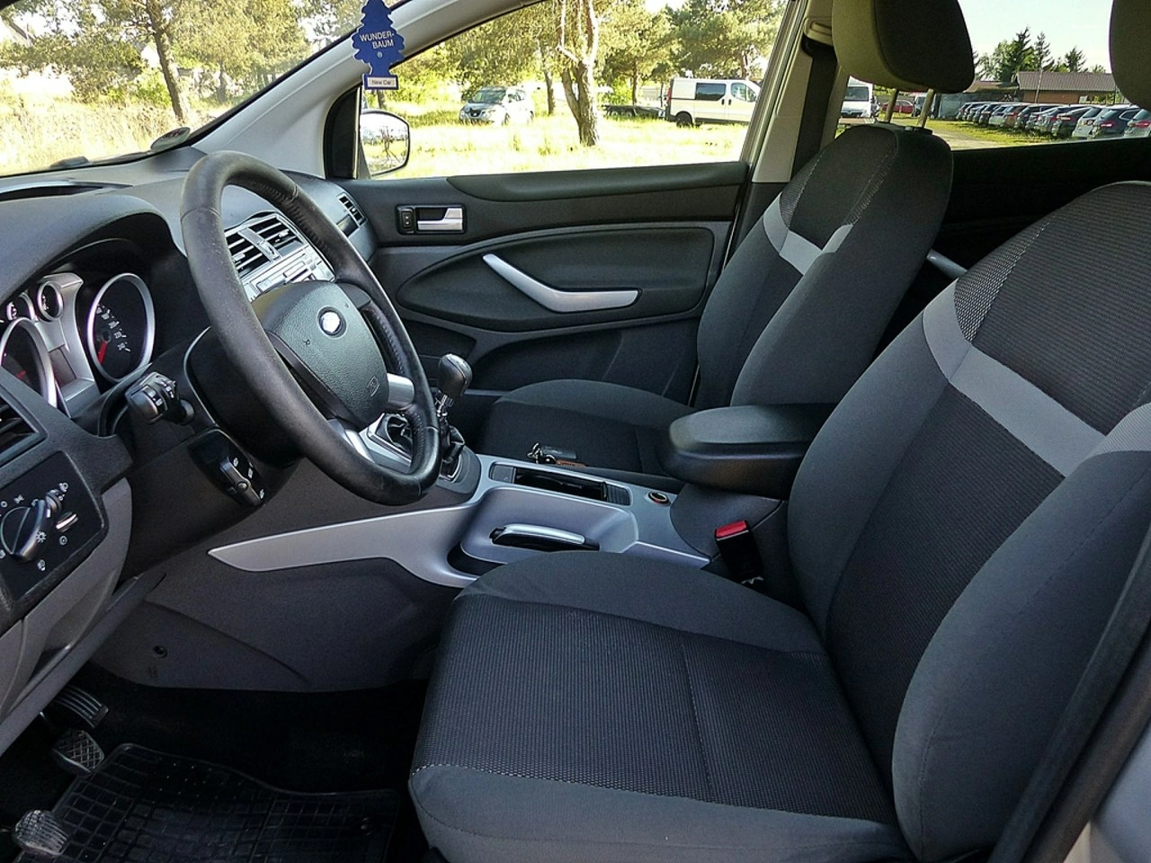 Ford Kuga - Zdjęcie 18