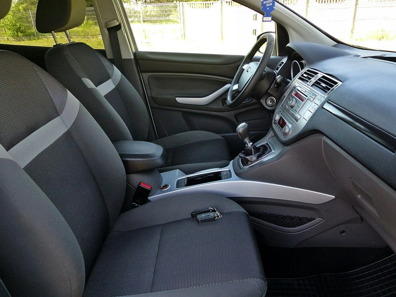 Ford Kuga - Zdjęcie 24