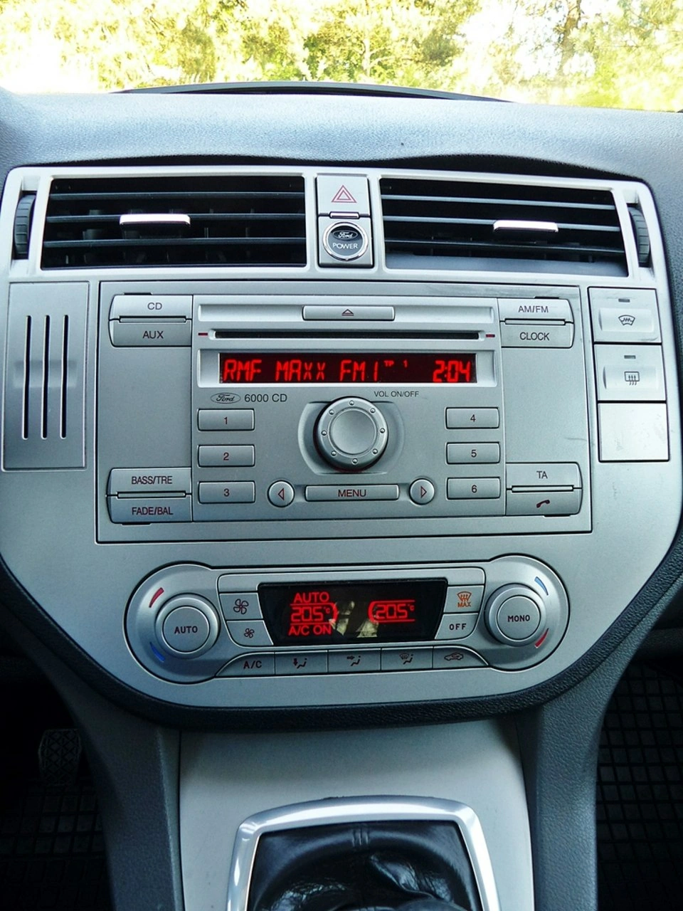 Ford Kuga - Zdjęcie 30