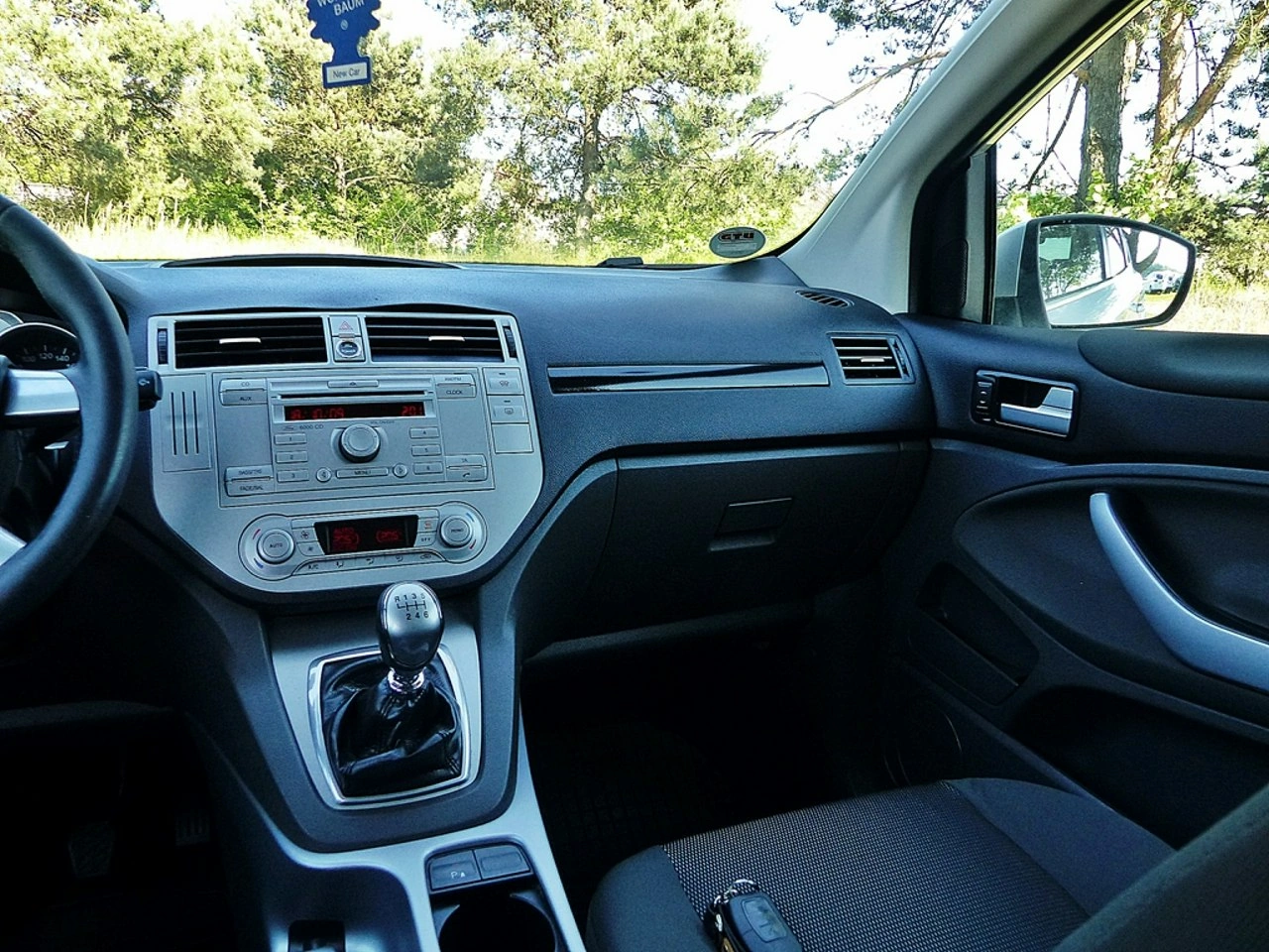 Ford Kuga - Zdjęcie 36