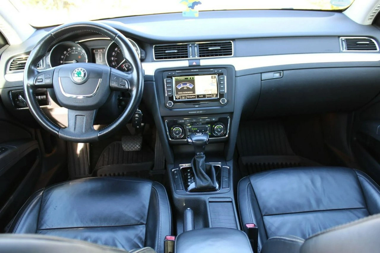Skoda Superb - Zdjęcie 16