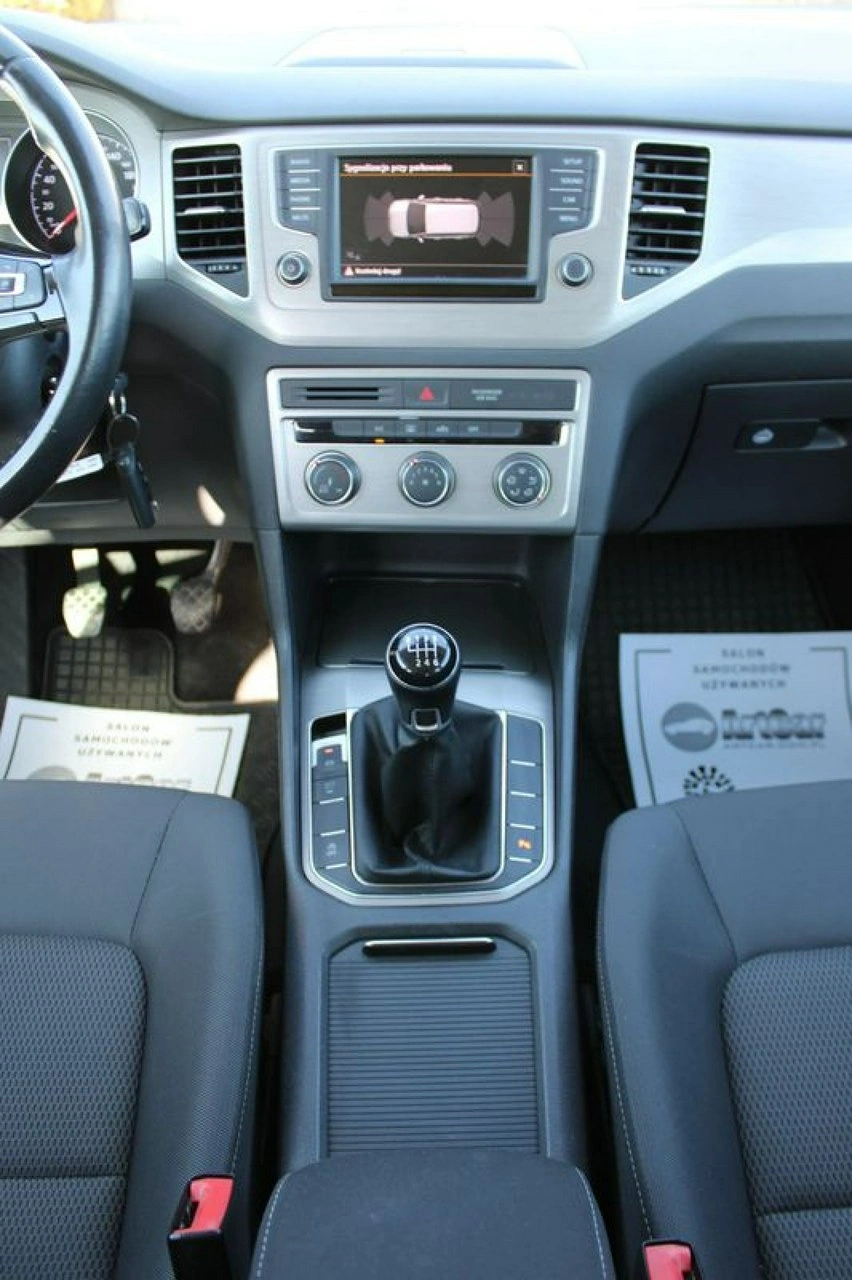Volkswagen Golf Sportsvan - Zdjęcie 24